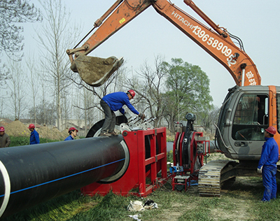 淮安市政排水管施工现场 SHD1200野外对接焊机